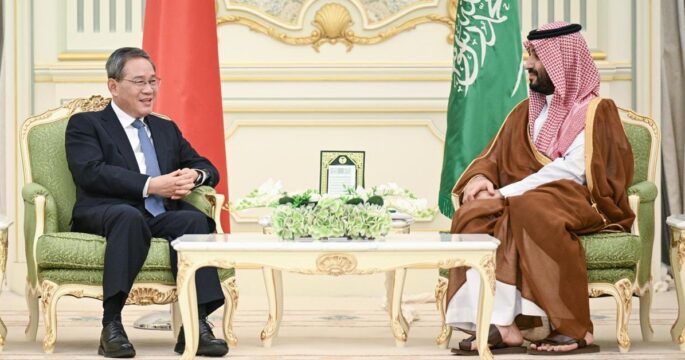 China Premier meets Saudi Prime Minister in Riyadh