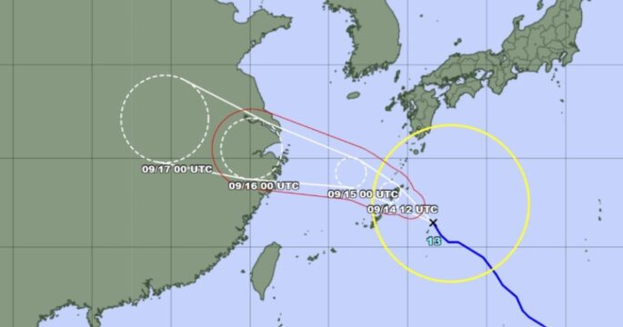 map of typhoon Bebinca approaches southwestern Japan islands