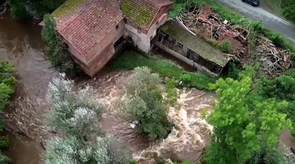 Drone footage shows rising water levels in southern Germany