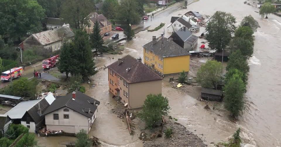 Drone video of floods in Czech Republic