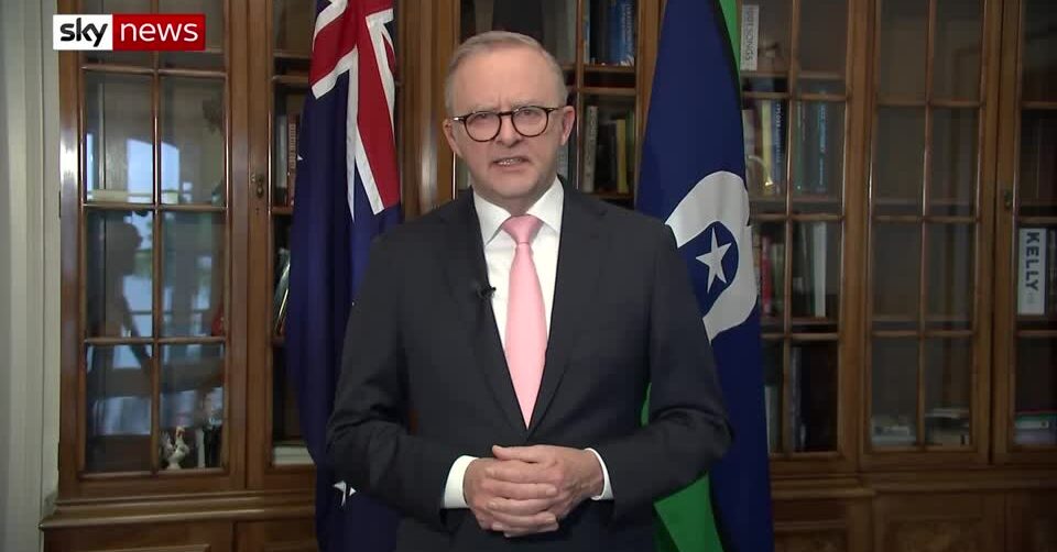 Australia Prime Minister tells its citizens to leave Lebanon