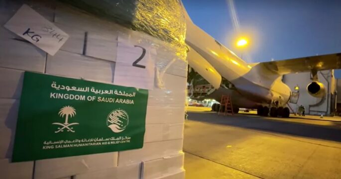 Saudi Arabia sends supplies to Lebanon