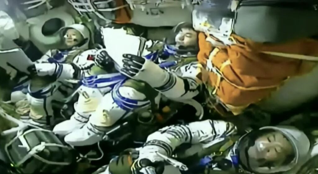 China's Shenzhou-18 space crew