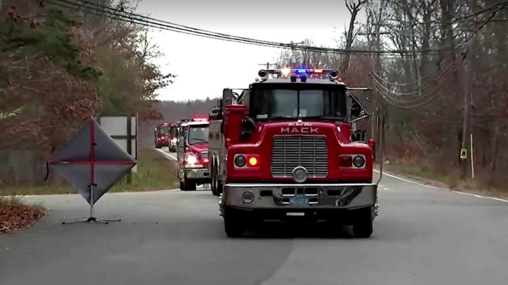 Firefighters in New Jersey, New York combat blazes fueled by strong winds