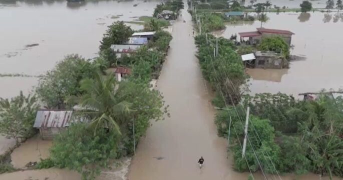 Drone video captures severe flooding caused by super typhoon Man-Yi in the Philippines