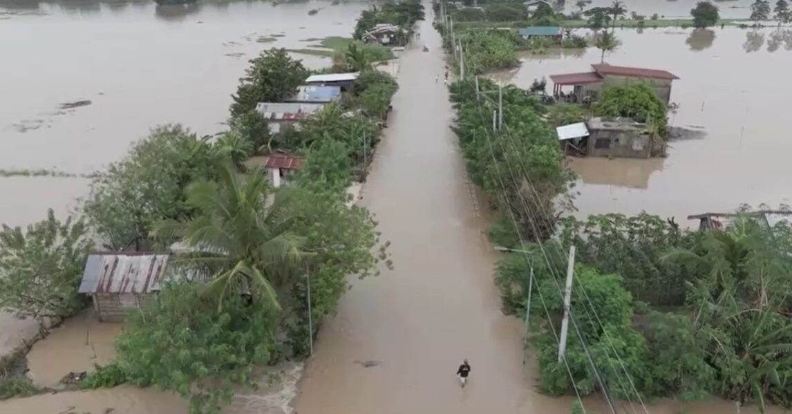 Drone video captures severe flooding caused by super typhoon Man-Yi in the Philippines