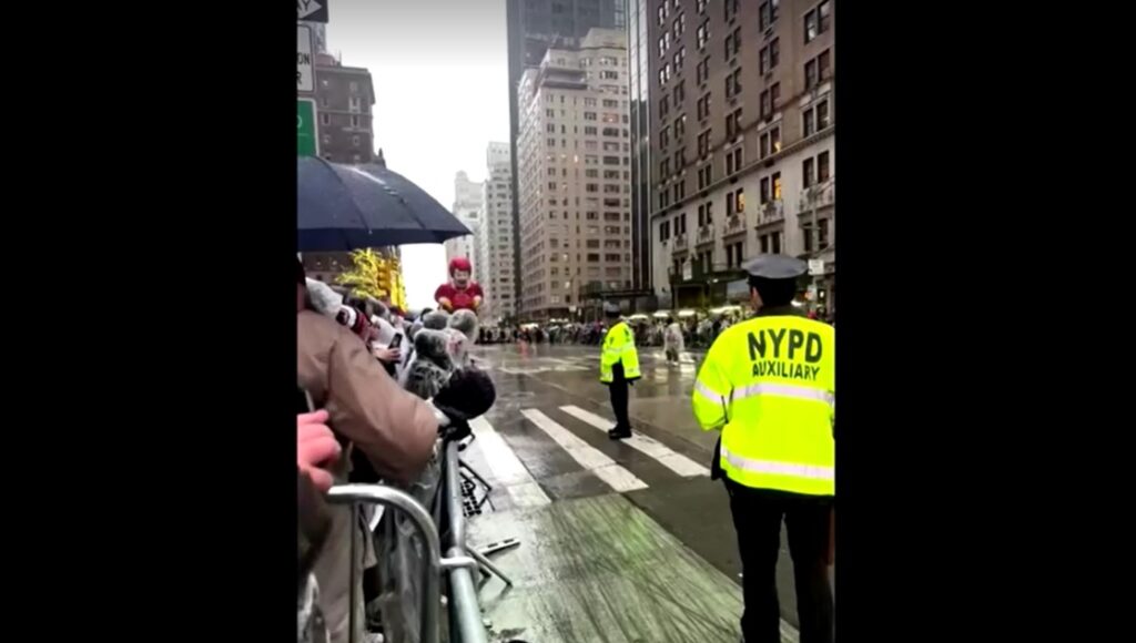 pro-Palestinian protesters blocking New York Thanksgiving parade