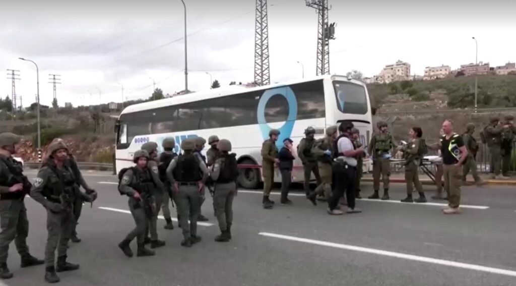 bus attack near West Bank's Ariel settlement