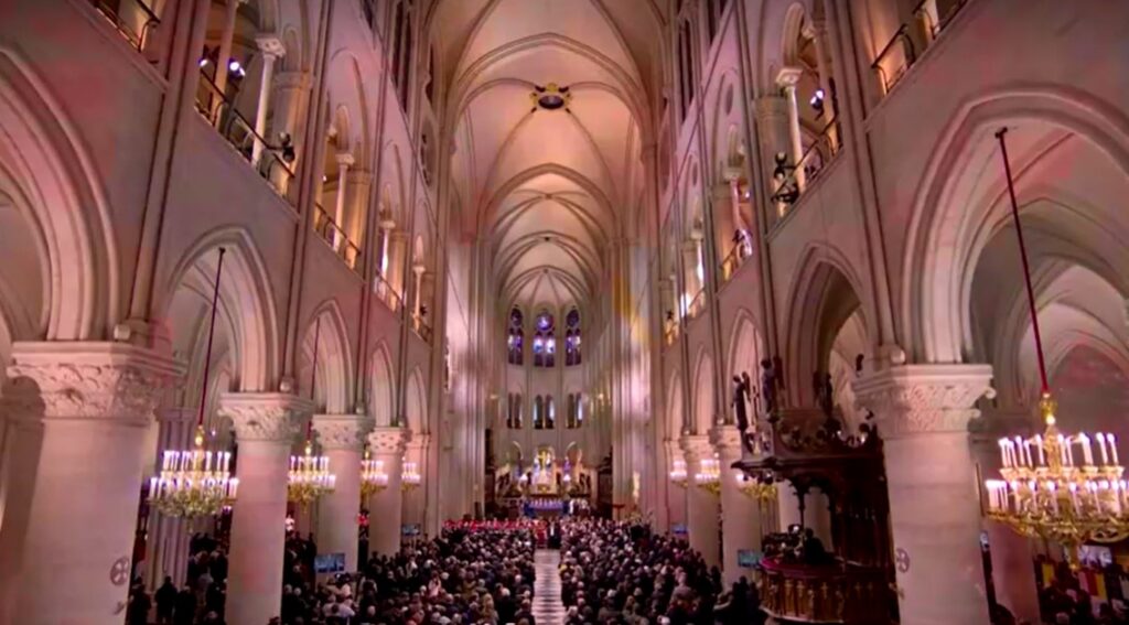 inside of Notre-Dame re-opens