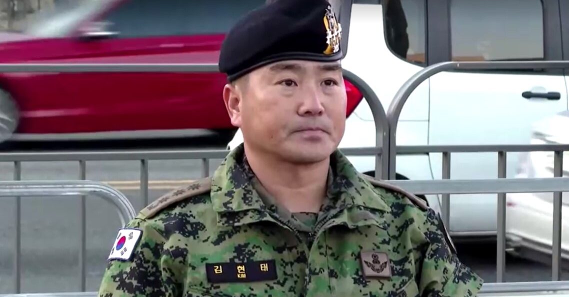 South Korea special forces officer says he had orders to block lawmakers