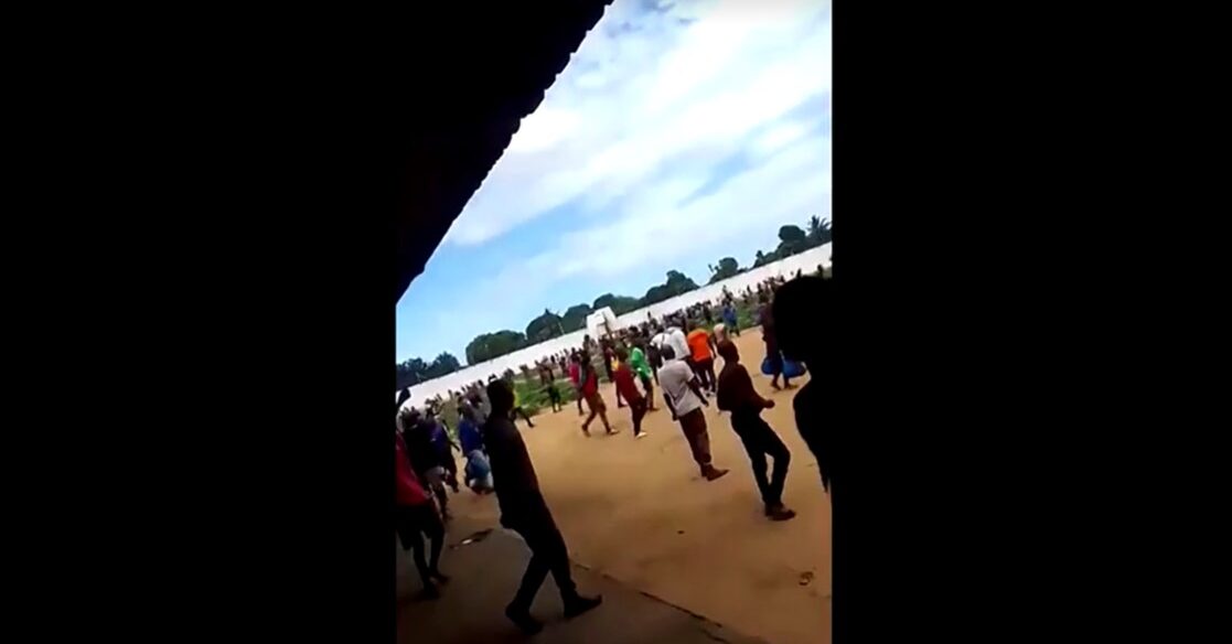 Eyewitness footage shows large group of people during riot in Maputo prison