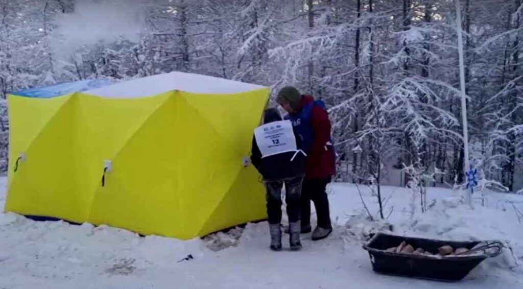 heating tent of marathon running in Yakutia