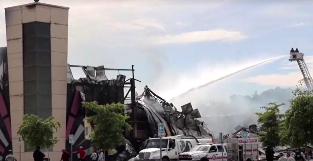 Fire engulfs shopping mall in Mexico, destroys casino