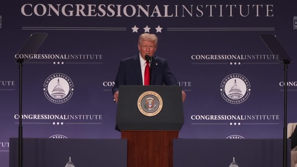 Trump: DeepSeek's AI should be a 'wakeup call' to US industry