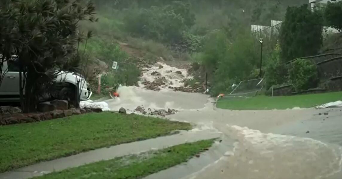 Australian state battles floods