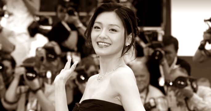 Taiwanese actress Barbie Hsu, who died of influenza at 48 sepia