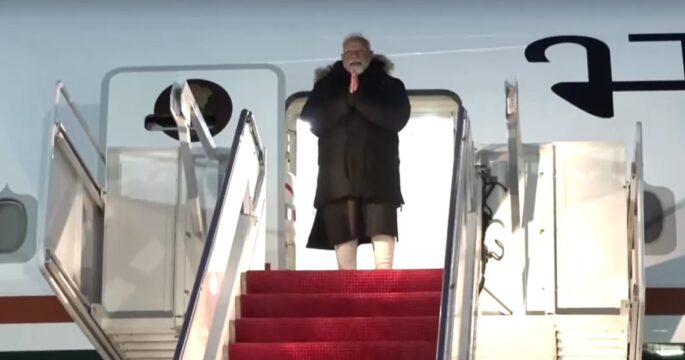 Modi arrives in US for talks with Trump