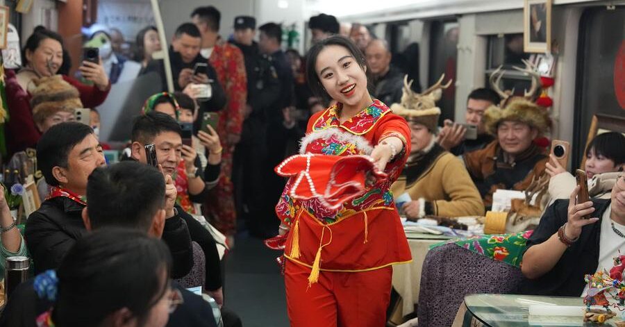 train tour for elderly in China