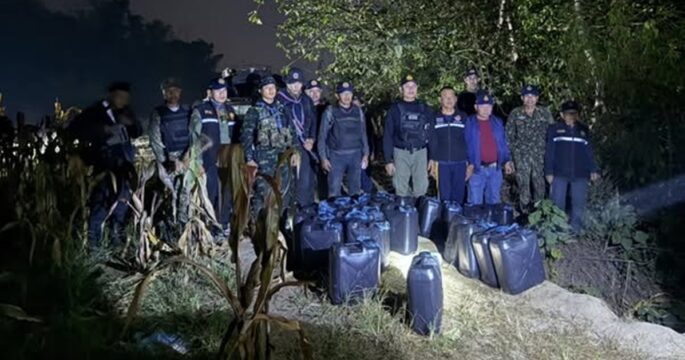 Thai officers seize fuel oil to be smuggled to Myawaddy