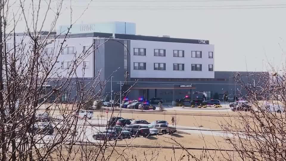 One police officer killed after gunman takes hostages at Pennsylvania hospital