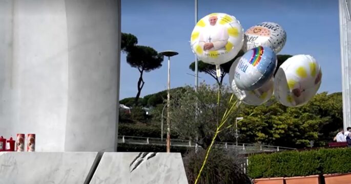 balloons pray for Pope Francis get well soon