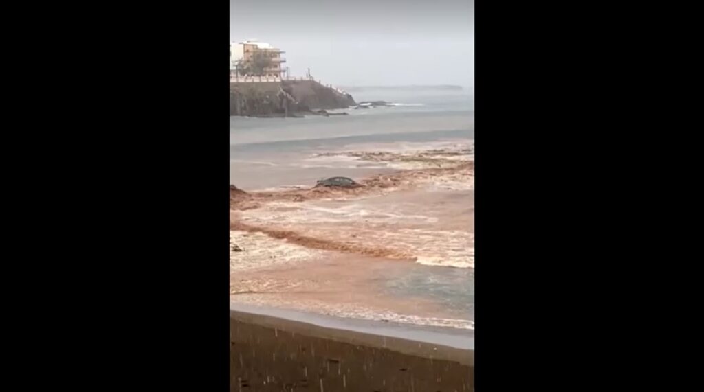 flash floods washing car away in Spain's Gran Canaria