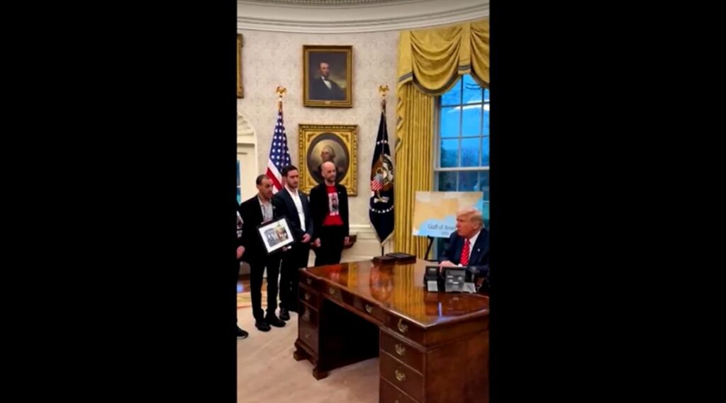 Trump meets released hostages at Oval Office