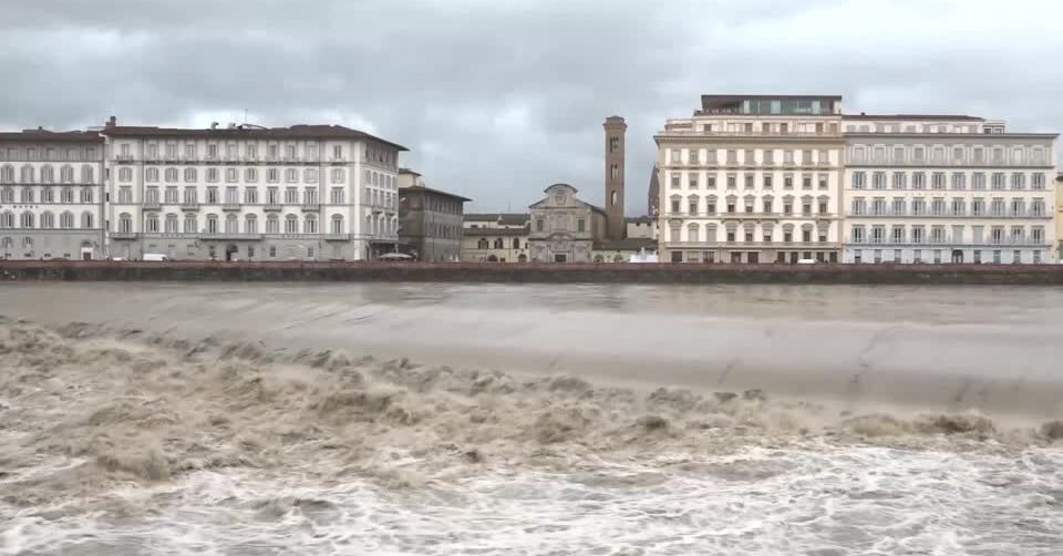 Italy on 'red alert' as torrential rains cause flooding