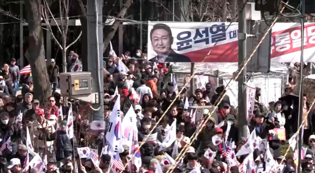 supporters for Yoon Seok Yeol