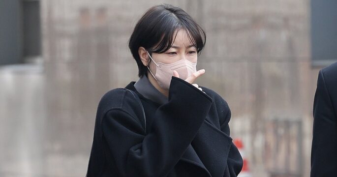 Moon Da-hye, the daughter of former President Moon Jae-in, leaves the Seoul Western District Court on March 20, 2025