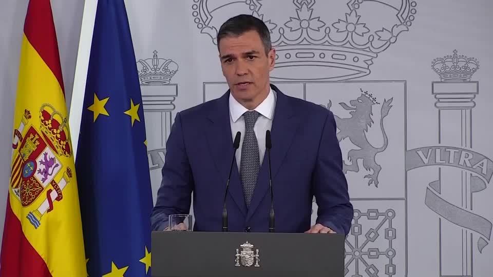 Spain's PM says no conclusive information on cause of mass blackout