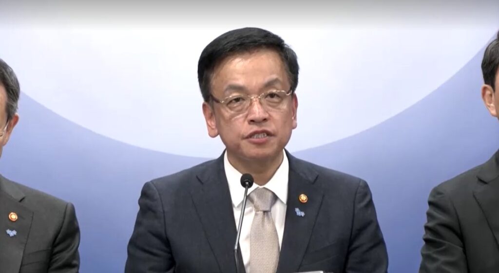 South Korea's finance minister Choi Sang-mok resigns