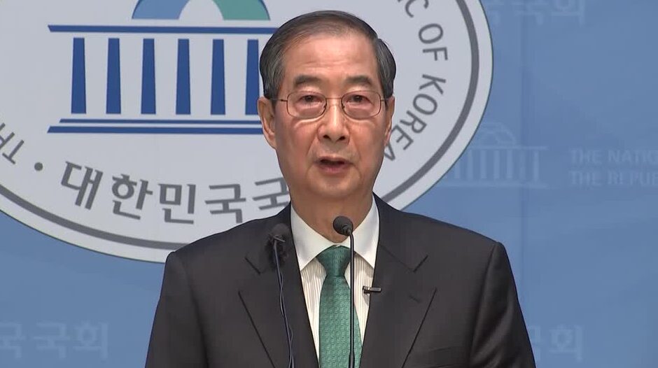 South Korea's former acting leader Han Duck-soo to contest June 3 election