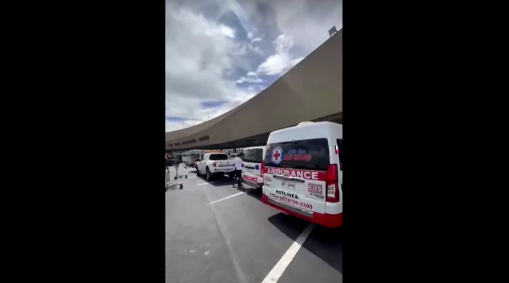 Outside of airport in Manila where car crashes