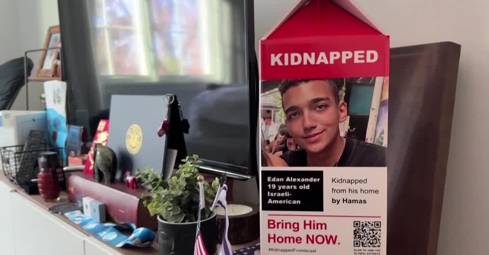 Kidnapped poster featuring Israeli-American hostage Edan Alexander on the side of a milk carton