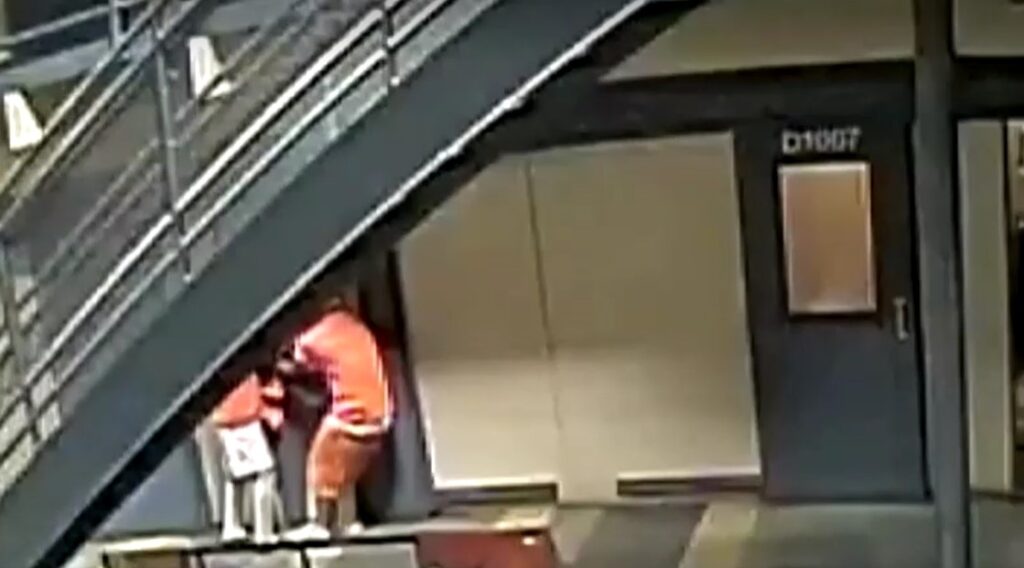 Daring prison escape caught on video as 7 prisoners remain at large