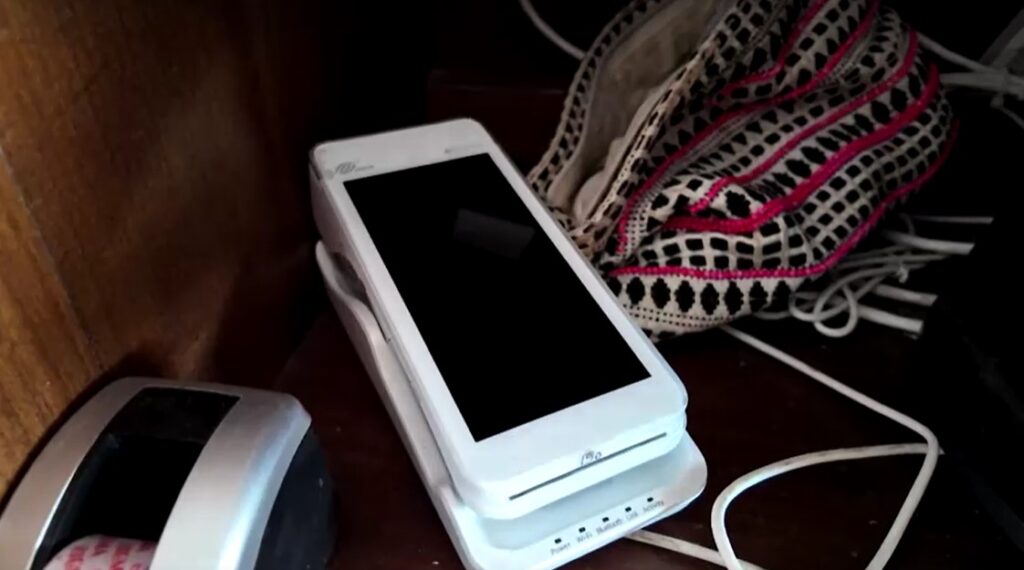 card payment device lacks of power