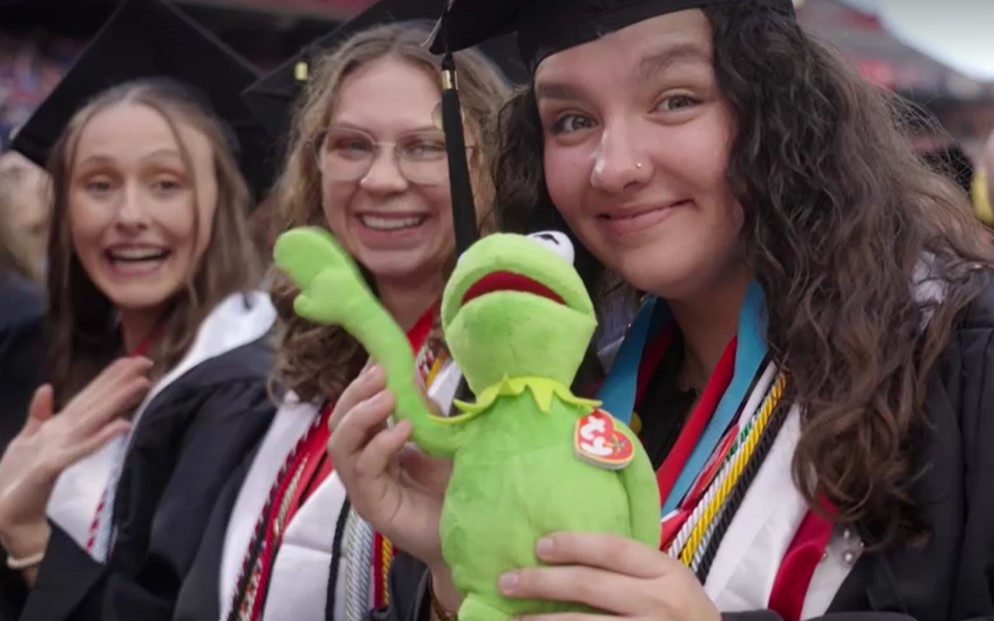 graduate holds Kermit in University of Maryland commencement