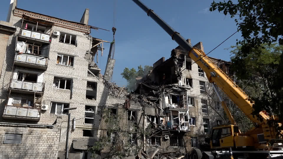 Russian drone attack kills one in Mykolaiv, destroys cars in Odesa