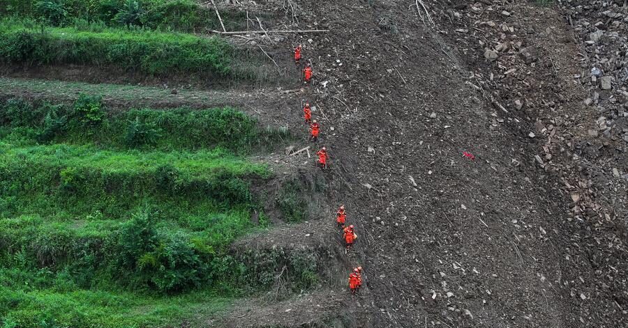search and rescue after landslide in Guizhou, China May22,2025