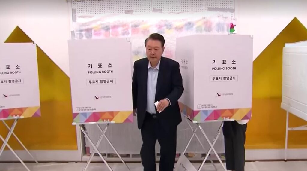 South Korea's ousted former leader Yoon votes in presidential poll