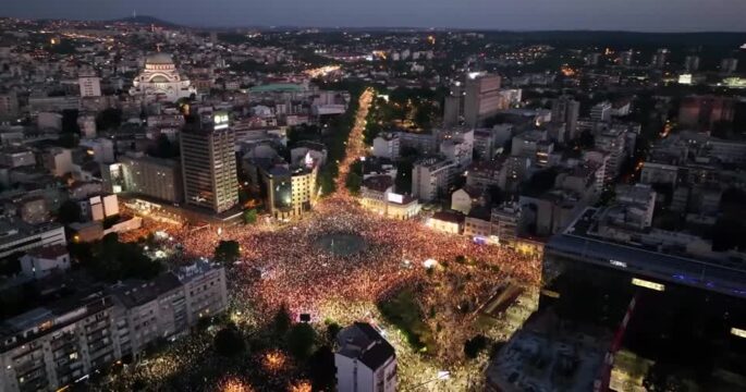 Serbian students hold moment of silence at anti-government rally