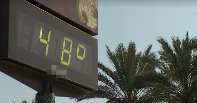 48 degree Celcius at Sevilla, Spain