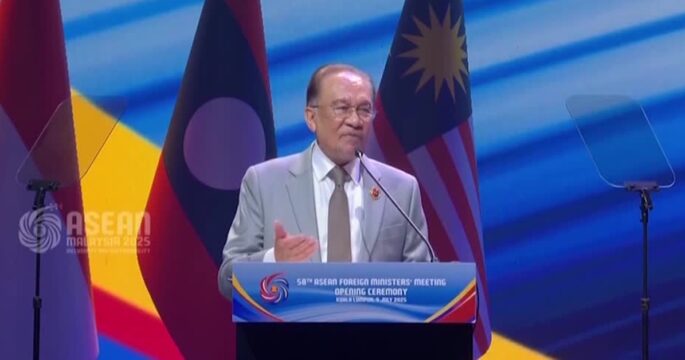 Malaysia calls for stronger inter-ASEAN trade amid global uncertainty