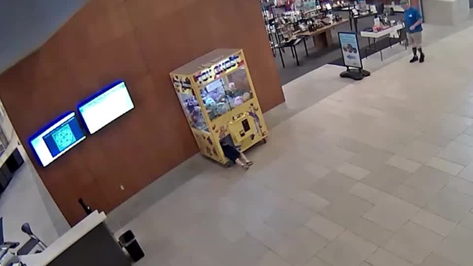 Toddler gets trapped inside toy claw machine in Ohio