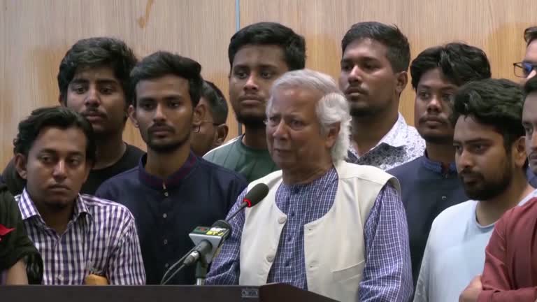 Nobel laureate Yunus arrives to lead Bangladesh, calls for law and order 8 Aug 2024