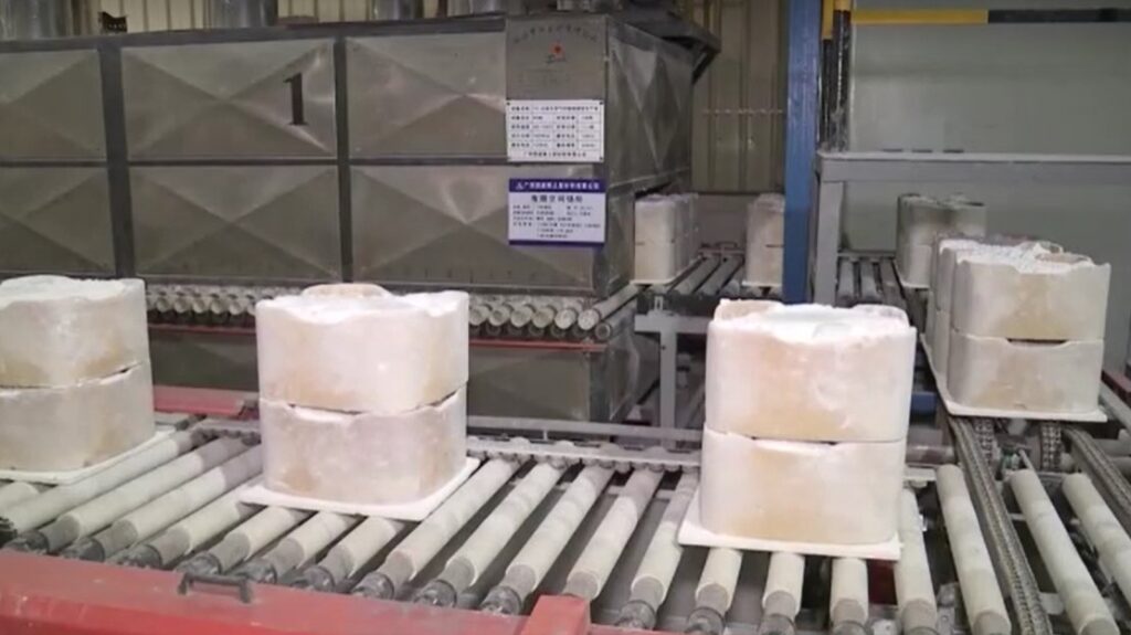 Rare earth oxide production in factory in China