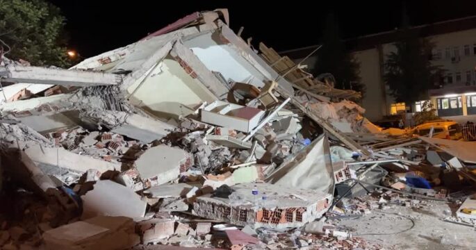 Earthquake of magnitude 6.1 strikes northwestern Turkey