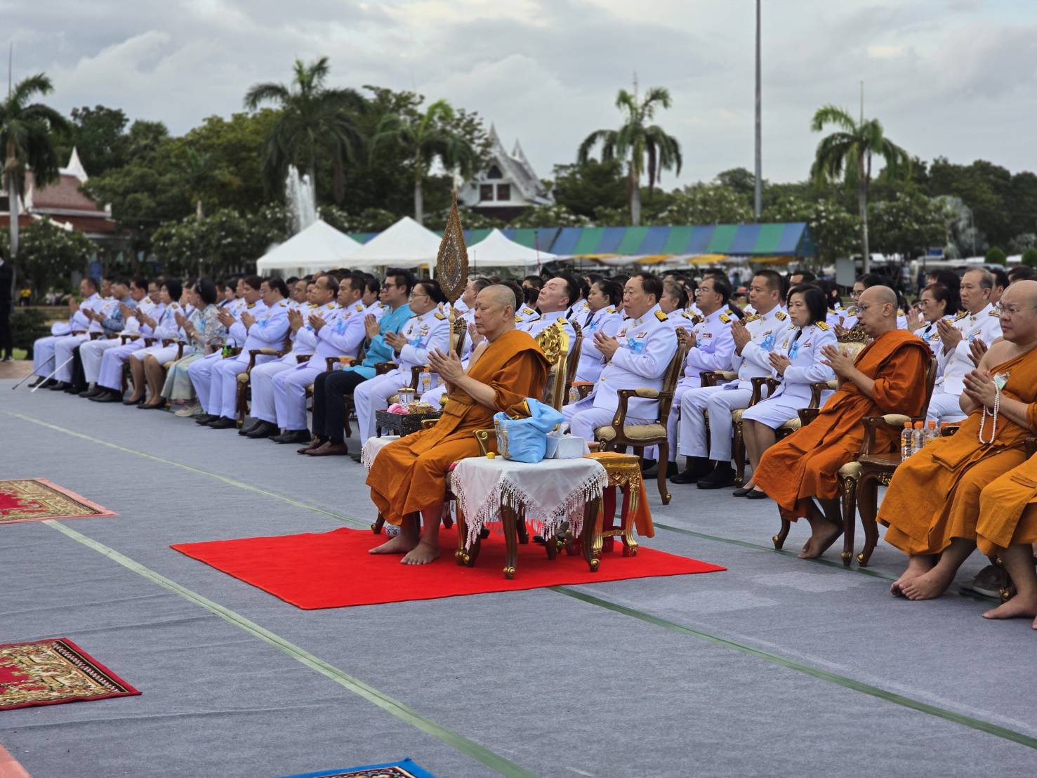 สมเด็จพระบรมราชชนนีพันปีหลวง