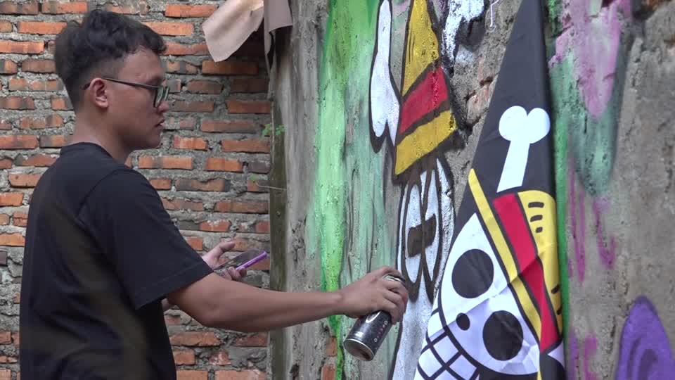 Indonesian artists, students use 'One Piece' pirate flag as protest symbol ahead of Independence Day